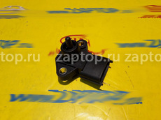 39300-84400 Датчик давления интер.-HYUNDAI